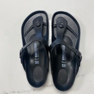 NEW Birkenstock Gizeh Eva sandal-water friendly. Size 40